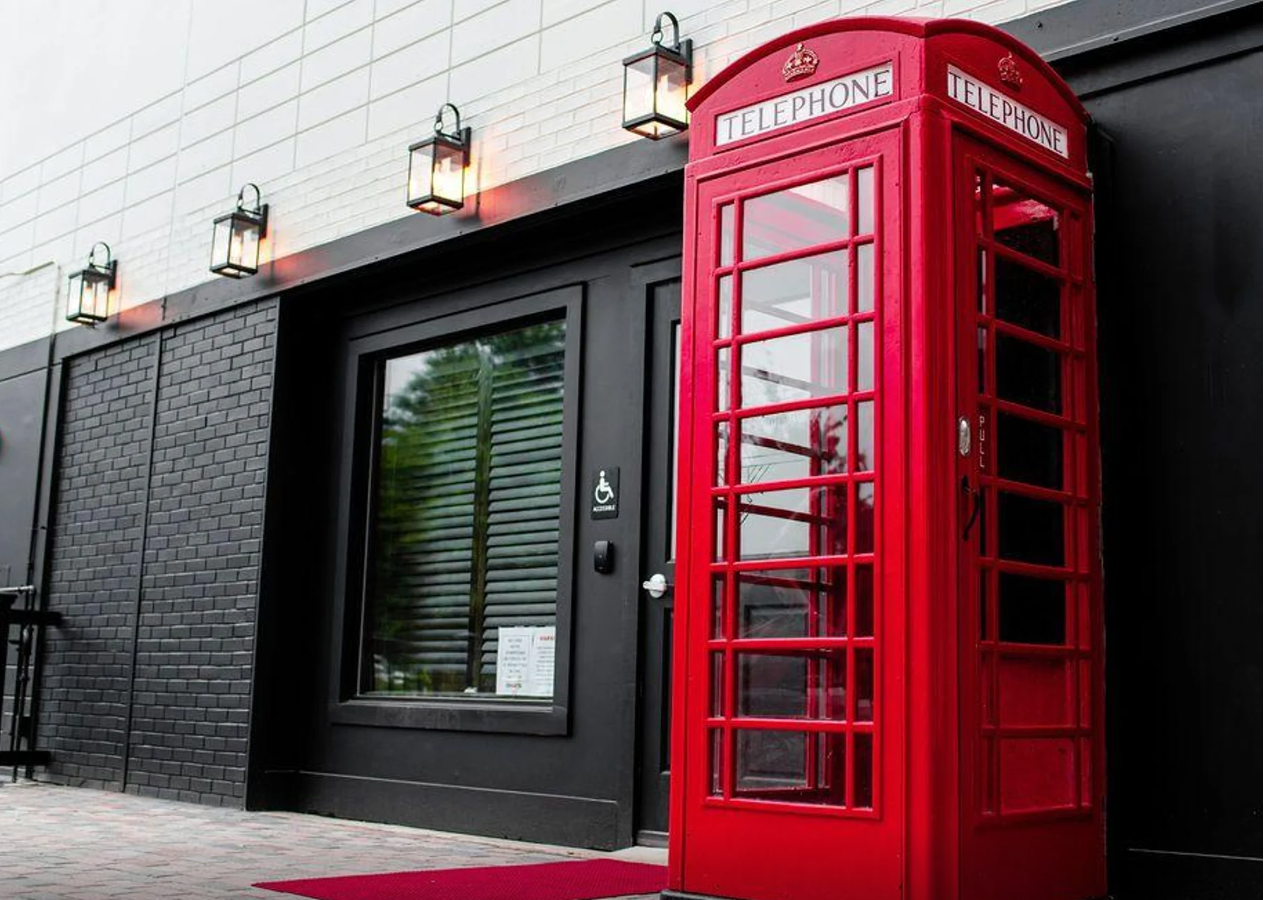 Red Phone Booth Cigar Bar